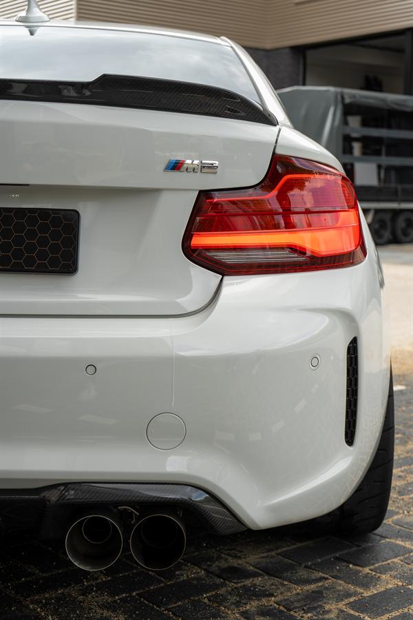 Achterlicht en M2-embleem