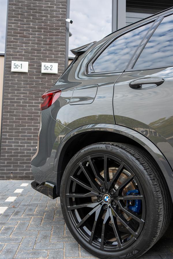 Flank en velg van de BMW X5